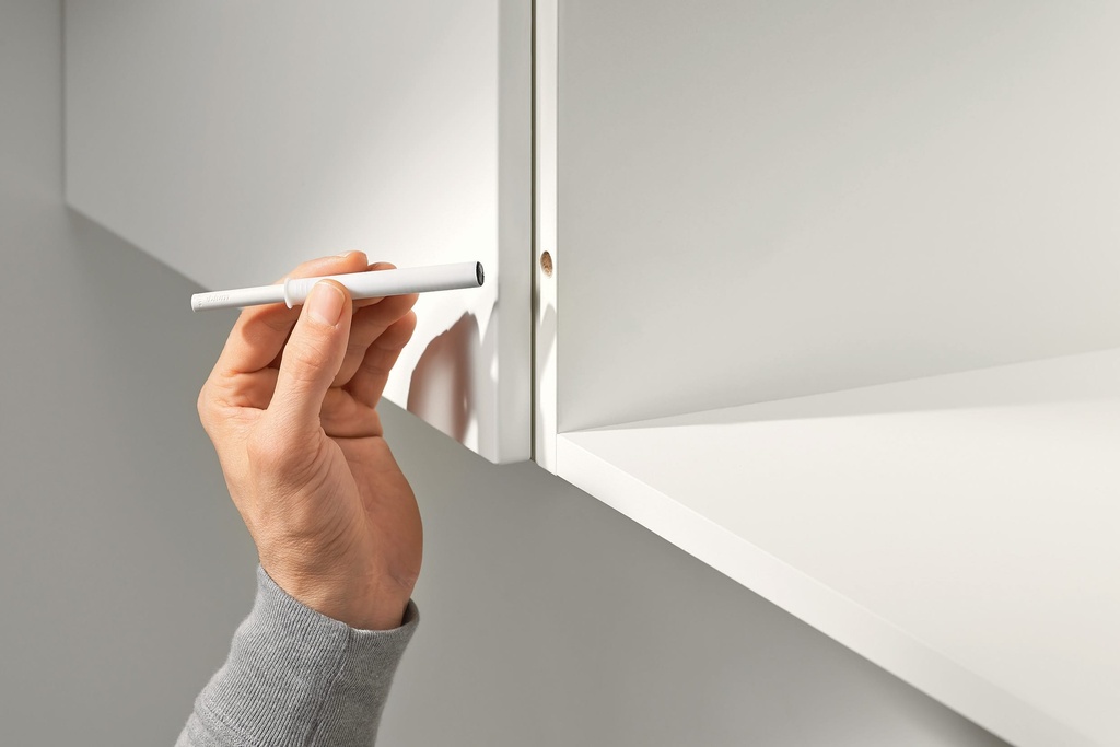 Blum TIP ON long version for doors Magnetic